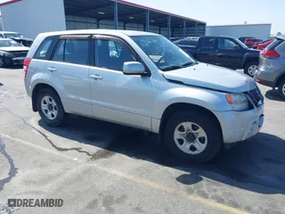 2007 Suzuki Grand Vitara with VIN JS3TE941774203347, listed as a IAAI auction lot 41717520 with 175,743 mi miles. Bid and sale history available at carsss.com. Image 1.