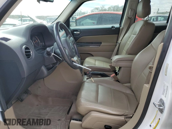 2014 Jeep Patriot Limited with VIN 1C4NJPCB3ED825135, listed as a Copart auction lot 54454985 with 106,164 mi miles and Clean title. Bid and sale history available at DreamBid. Image 7.