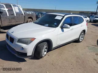 2015 BMW X1 sDrive28i with VIN WBAVM1C51FVZ94433, listed as a IAAI auction lot 41425205 with 148,346 mi miles. Bid and sale history available at carsss.com. Image 17.