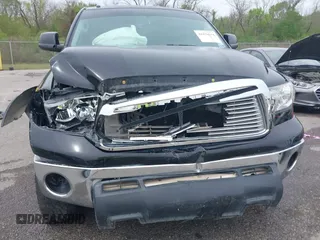 2011 Toyota Tundra 4WD Truck with VIN 5TFDW5F10BX166901, listed as a IAAI auction lot 41876554 with 207,187 mi miles. Bid and sale history available at carsss.com. Image 6.
