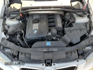 2010 BMW 3 Series 328i with VIN WBAPH5C52AA439642, listed as a Copart auction lot 42956485 with 82,960 mi miles and Salvage title. Bid and sale history available at DreamBid. Image 11.