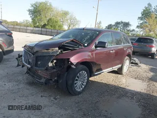 2011 Lincoln MKX z VIN 2LMDJ6JK4BBJ00864, wystawiony jako IAAI lot #42119159 z przebiegiem 145 114 mil mil oraz . Historia ofert i sprzedaży dostępna na DreamBid. Obrazek 2.