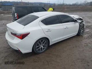 2020 Acura ILX w/Premium Pkg with VIN 19UDE2F73LA002652, listed as a IAAI auction lot 41575686 with 94,172 mi miles. Bid and sale history available at carsss.com. Image 4.