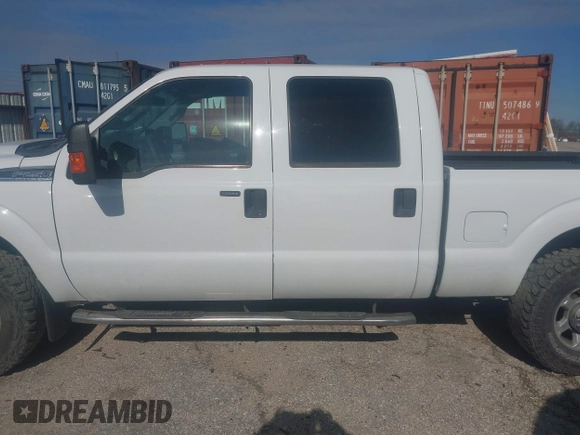 2014 Ford Super Duty F-250 SRW XL with VIN 1FT7W2B69EEB43193, listed as a IAAI auction lot 41463083 with 330,282 mi miles. Bid and sale history available at carsss.com. Image 14.