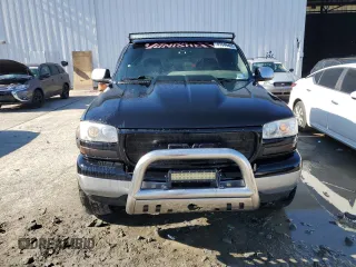 2000 GMC New Sierra 1500 SLE with VIN 2GTEK19T8Y1220957, listed as a Copart auction lot 47349405 with 145,039 mi miles and Salvage Title. Bid and sale history available at carsss.com. Image 5.