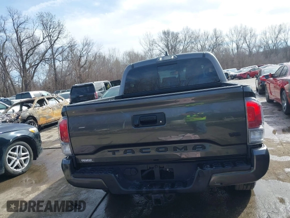 2021 Toyota Tacoma SR z VIN 3TMCZ5AN0MM392247, wystawiony jako IAAI lot #41645989 z przebiegiem 48 029 mil mil oraz . Historia ofert i sprzedaży dostępna na DreamBid. Obrazek 17.