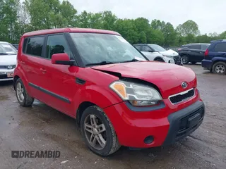 2011 Kia Soul + with VIN KNDJT2A2XB7215709, listed as a IAAI auction lot 42123326 with 155,611 mi miles and . Bid and sale history available at DreamBid. Image 1.