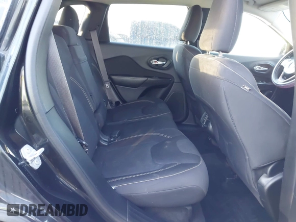 2015 Jeep Cherokee Latitude z VIN 1C4PJMCS0FW512153, wystawiony jako IAAI lot #41649376 z przebiegiem 147 910 mil mil oraz . Historia ofert i sprzedaży dostępna na DreamBid. Obrazek 8.