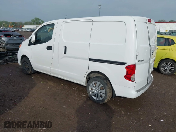 2015 Nissan NV200 SV with VIN 3N6CM0KN0FK705020, listed as a IAAI auction lot 42192651 with 182,668 mi miles and . Bid and sale history available at DreamBid. Image 3.
