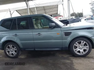 2006 Land Rover Range Rover Sport HSE with VIN SALSF25466A923626, listed as a IAAI auction lot 42067711 with 61,189 mi miles and . Bid and sale history available at DreamBid. Image 13.