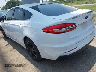 2020 Ford Fusion SE with VIN 3FA6P0HD3LR126389, listed as a IAAI auction lot 42110279 with 51,767 mi miles and . Bid and sale history available at DreamBid. Image 3.
