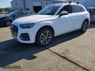 2021 Audi Q5 Premium Plus with VIN WA1BAAFY1M2017368, listed as a Copart auction lot 47089625 with 70,374 mi miles and Salvage Title. Bid and sale history available at carsss.com. Image 1.