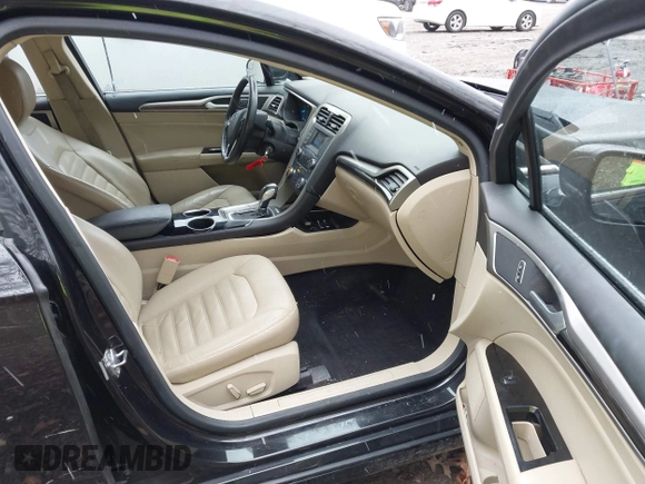 2013 Ford Fusion SE with VIN 3FA6P0HR7DR123816, listed as a IAAI auction lot 41737731 with 150,156 mi miles. Bid and sale history available at carsss.com. Image 5.