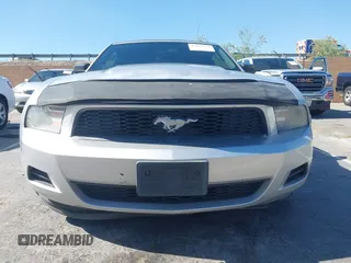 2012 Ford Mustang V6 с VIN 1ZVBP8EM7C5254467, выставлен на аукционе IAAI как лот 42683924 с пробегом 158 382 миль миль и . История ставок и продаж доступна на DreamBid. Изображение 6.