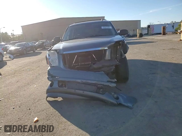 2008 GMC Yukon XL SLT 4SB with VIN 1GKFC16028J141077, listed as a Copart auction lot 42643305 with Not Provided miles and Salvage Title. Bid and sale history available at carsss.com. Image 12.