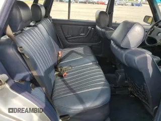 1985 Mercedes-Benz 300 with VIN WDBAB93C5FF030673, listed as a Copart auction lot 52360325 with 171,214 mi miles and Clean Title. Bid and sale history available at DreamBid. Image 10.