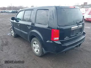 2015 Honda Pilot LX with VIN 5FNYF4H23FB047662, listed as a IAAI auction lot 41952933 with 227,892 mi miles and . Bid and sale history available at carsss.com. Image 3.