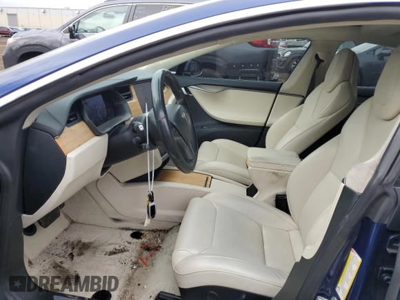 2018 Tesla Model S 75D with VIN 5YJSA1E20JF269303, listed as a Copart auction lot 47971925 with 112,181 mi miles and Salvage title. Bid and sale history available at DreamBid. Image 7.