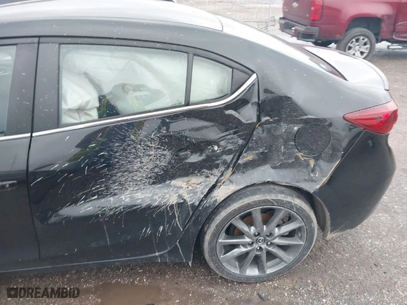 2018 Mazda Mazda3 4-Door Touring with VIN 3MZBN1V35JM243351, listed as a IAAI auction lot 41459525 with 55,765 mi miles. Bid and sale history available at carsss.com. Image 6.