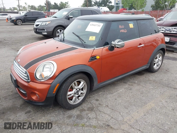 2011 MINI Hardtop with VIN WMWSU3C55BT097555, listed as a IAAI auction lot 42043733 with 185,071 mi miles and . Bid and sale history available at DreamBid. Image 2.