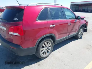 2011 Kia Sorento EX with VIN 5XYKUDA24BG038946, listed as a IAAI auction lot 41915613 with 150,274 mi miles. Bid and sale history available at carsss.com. Image 4.
