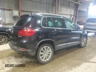 2012 Volkswagen Tiguan SE z VIN WVGAV7AX5CW536238, wystawiony jako Copart lot #55528005 z przebiegiem 127 732 mil mil oraz Szkody całkowita. Historia ofert i sprzedaży dostępna na DreamBid. Obrazek 3.