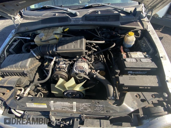 2002 Jeep Liberty Sport with VIN 1J4GL48K72W243074, listed as a Copart auction lot 80737354 with 127,177 mi miles and Clean Title. Bid and sale history available at carsss.com. Image 7.