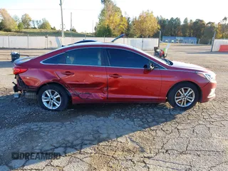 2015 Hyundai Sonata SE z VIN 5NPE24AF2FH231083, wystawiony jako IAAI lot #40957093 z przebiegiem 218 159 mil mil oraz . Historia ofert i sprzedaży dostępna na DreamBid. Obrazek 13.