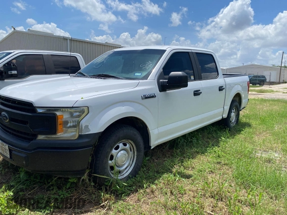 2018 Ford F-150 XL z VIN 1FTEW1C50JKF63086, wystawiony jako IAAI lot #42698450 z przebiegiem 146 235 mil mil oraz . Historia ofert i sprzedaży dostępna na DreamBid. Obrazek 2.