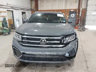 2020 Volkswagen Atlas SE with VIN 1V21E2CA5LC229605, listed as a IAAI auction lot 42431332 with 42,506 mi miles and . Bid and sale history available at DreamBid. Image 12.