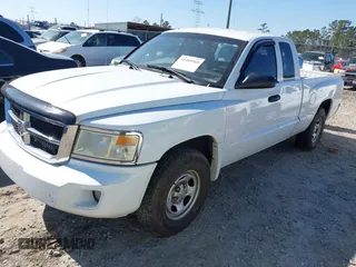 2010 Dodge Dakota z VIN 1D7RE2BK9AS207839, wystawiony jako IAAI lot #41495369 z przebiegiem 180 677 mil mil oraz . Historia ofert i sprzedaży dostępna na DreamBid. Obrazek 2.