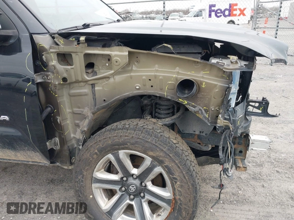 2018 Toyota Tacoma SR with VIN 3TMGZ5AN5JM159932, listed as a IAAI auction lot 41731655 with 138,780 mi miles. Bid and sale history available at carsss.com. Image 18.