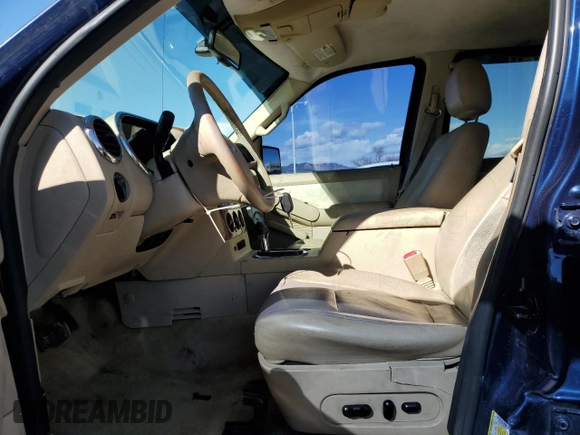 2006 Ford Explorer Eddie Bauer z VIN 1FMEU64E46UB55487, wystawiony jako Copart lot #46330805 z przebiegiem 127 795 mil mil oraz Szkoda całkowita • Salvage title. Historia ofert i sprzedaży dostępna na DreamBid. Obrazek 7.