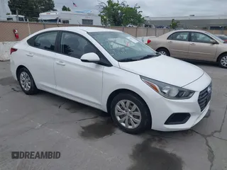 2018 Hyundai Accent SE with VIN 3KPC24A33JE006679, listed as a IAAI auction lot 42121877 with 89,403 mi miles and . Bid and sale history available at carsss.com. Image 1.