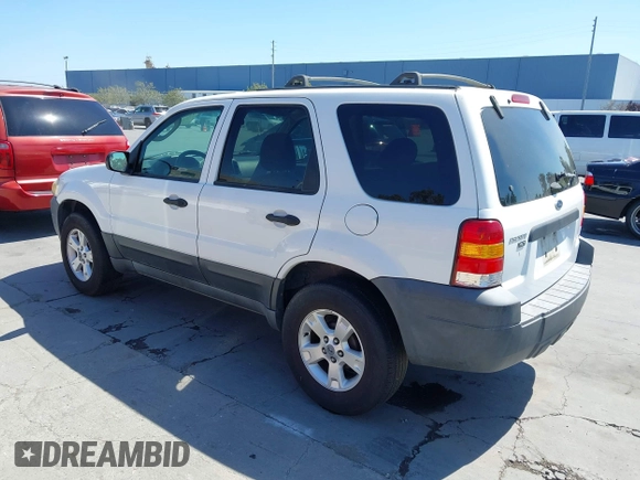 2005 Ford Escape XLT with VIN 1FMCU03195KA67225, listed as a IAAI auction lot 42614934 with 223,473 mi miles and . Bid and sale history available at DreamBid. Image 3.