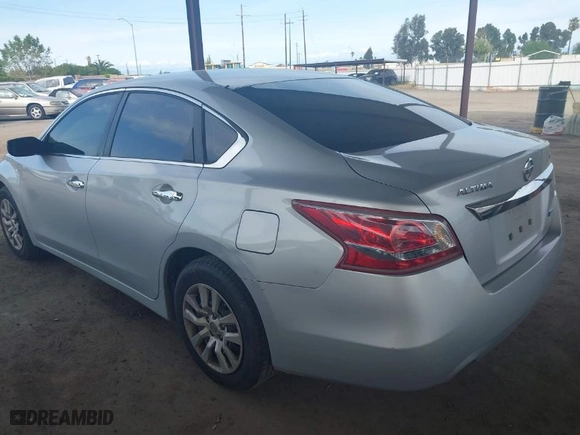 2013 Nissan Altima 2.5 S with VIN 1N4AL3AP1DN435181, listed as a IAAI auction lot 41974025 with 143,434 mi miles. Bid and sale history available at carsss.com. Image 3.