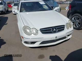 2007 Mercedes-Benz CLK-Class 5.5L with VIN WDBTJ72H27F208540, listed as a IAAI auction lot 41667926 with 237,484 mi miles. Bid and sale history available at carsss.com. Image 6.