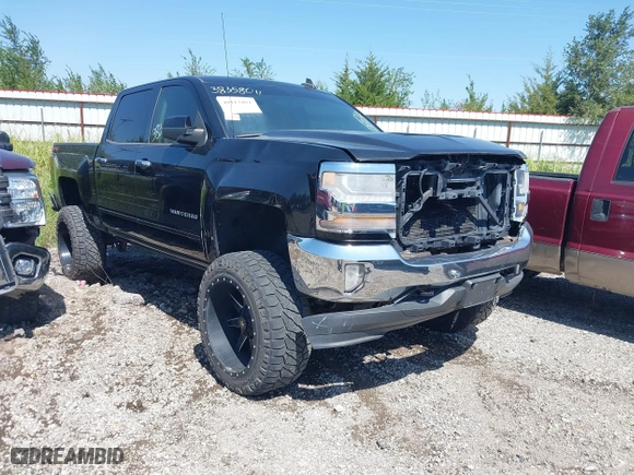 2016 Chevrolet Silverado 1500 LT with VIN 3GCUKREC3GG231290, listed as a IAAI auction lot 40113464 with 160,109 mi miles. Bid and sale history available at carsss.com. Image 1.