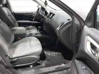2017 Nissan Pathfinder SL with VIN 5N1DR2MM3HC658076, listed as a IAAI auction lot 41689930 with 212,789 mi miles and . Bid and sale history available at DreamBid. Image 5.