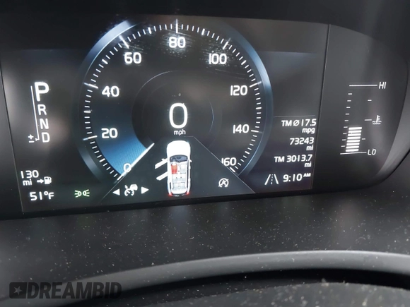 2018 Volvo XC90 Momentum with VIN YV4102PKXJ1343155, listed as a IAAI auction lot 41493054 with 73,243 mi miles. Bid and sale history available at carsss.com. Image 7.