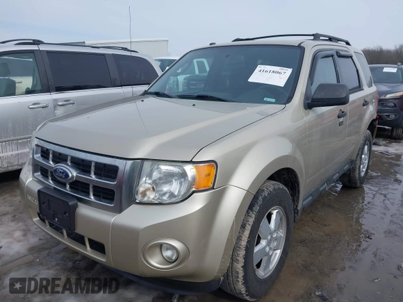 2010 Ford Escape XLT с VIN 1FMCU0D75AKC30529, выставлен на аукционе IAAI как лот 41618067 с пробегом 153 637 миль миль и . История ставок и продаж доступна на DreamBid. Изображение 17.