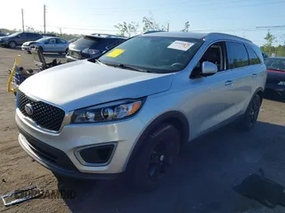 2016 Kia Sorento LX with VIN 5XYPG4A57GG069736, listed as a IAAI auction lot 41954474 with 131,150 mi miles. Bid and sale history available at carsss.com. Image 2.