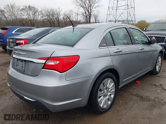 2014 Chrysler 200 LX with VIN 1C3CCBAG6EN171152, listed as a IAAI auction lot 40937790 with 141,865 mi miles. Bid and sale history available at carsss.com. Image 4.