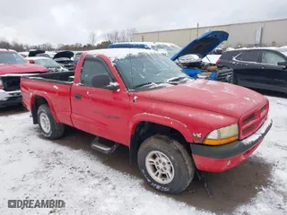 1997 Dodge Dakota with VIN 1B7GG26X1VS208488, listed as a IAAI auction lot 40952432 with 114,791 mi miles. Bid and sale history available at carsss.com. Image 1.