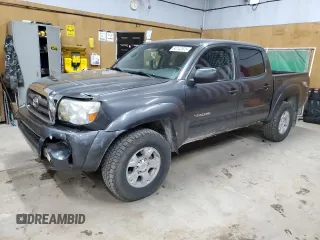 2009 Toyota Tacoma z VIN 3TMLU42NX9M035236, wystawiony jako Copart lot #60142975 z przebiegiem 245 612 mil mil oraz Czysty tytuł • Clean title. Historia ofert i sprzedaży dostępna na DreamBid. Obrazek 1.