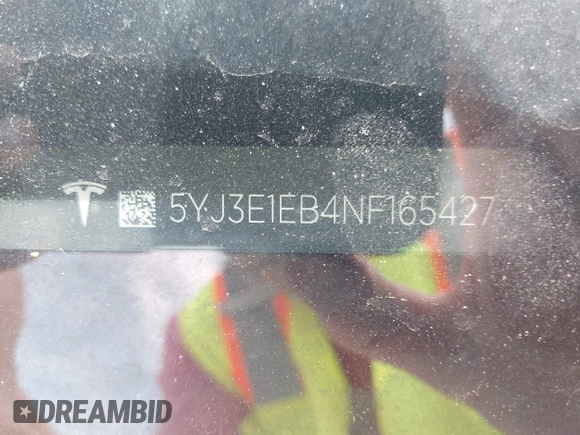 2022 Tesla Model 3 Long Range z VIN 5YJ3E1EB4NF165427, wystawiony jako IAAI lot #42290413 z przebiegiem 73 493 mil mil oraz . Historia ofert i sprzedaży dostępna na DreamBid. Obrazek 9.