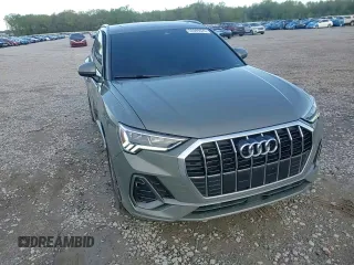 2023 Audi Q3 S line Premium z VIN WA1DECF35P1094199, wystawiony jako Copart lot #52099525 z przebiegiem 50 304 mil mil oraz Szkody całkowita. Historia ofert i sprzedaży dostępna na DreamBid. Obrazek 12.