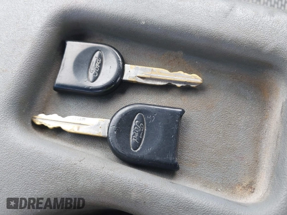 2011 Ford F-250 XL с VIN 1FT7X2B60BEA52497, выставлен на аукционе IAAI как лот 42223000 с пробегом 231 094 миль миль и . История ставок и продаж доступна на DreamBid. Изображение 11.
