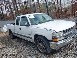 1999 Chevrolet Silverado 1500 LS with VIN 2GCEC19T9X1256894, listed as a IAAI auction lot 41526987 with 393,052 mi miles. Bid and sale history available at carsss.com. Image 1.