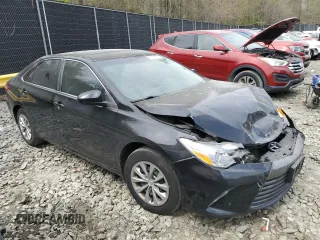 2017 Toyota Camry XLE z VIN 4T1BF1FK3HU379016, wystawiony jako Copart lot #52704015 z przebiegiem 167 129 mil mil oraz Szkoda całkowita • Salvage title. Historia ofert i sprzedaży dostępna na DreamBid. Obrazek 4.
